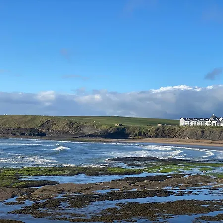 Holiday home Coastal Charm *